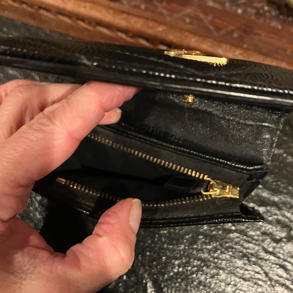 Traded NFS YSL Black Maltese Leather Compact Wallet - Picture 15 of 15